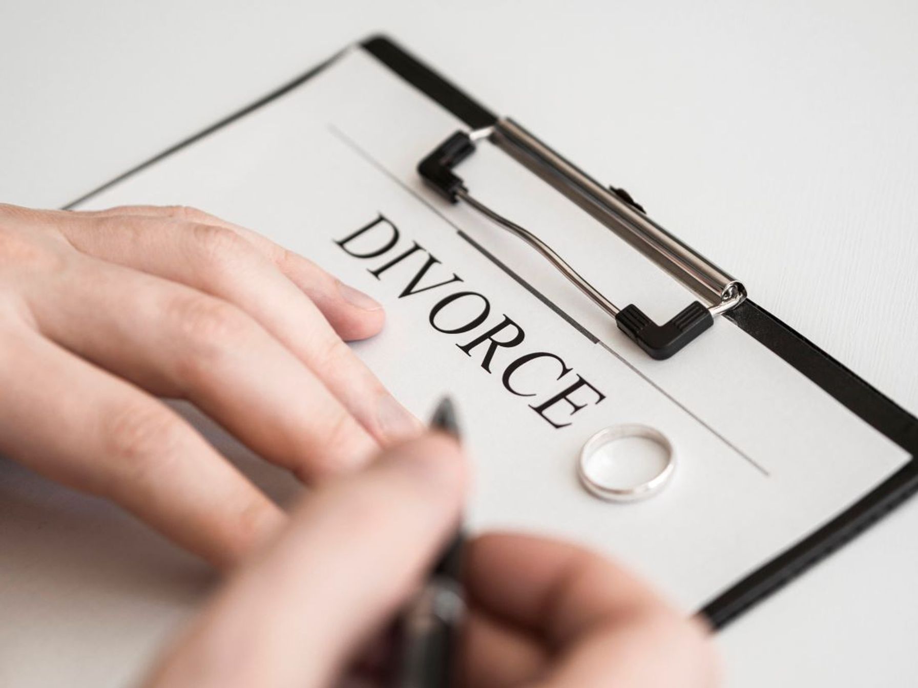 Mistakes to avoid in a divorce notice draft
